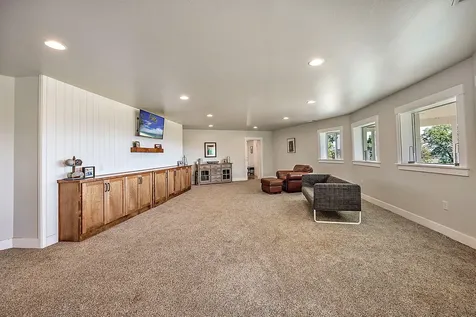 4640 Scenic Avenue Central Point OR 97502
