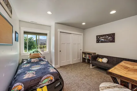 4640 Scenic Avenue Central Point OR 97502