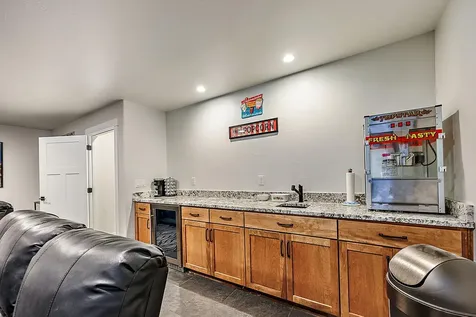 4640 Scenic Avenue Central Point OR 97502