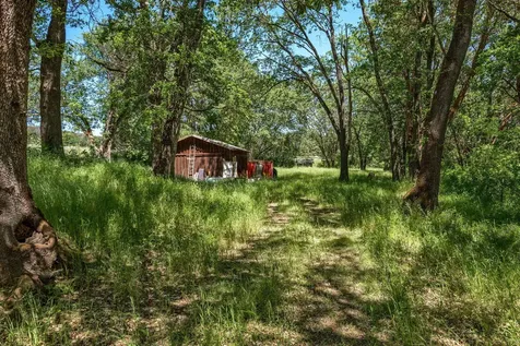 4640 Scenic Avenue Central Point OR 97502