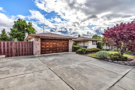 3039 Lazy Creek Drive Medford OR 97504