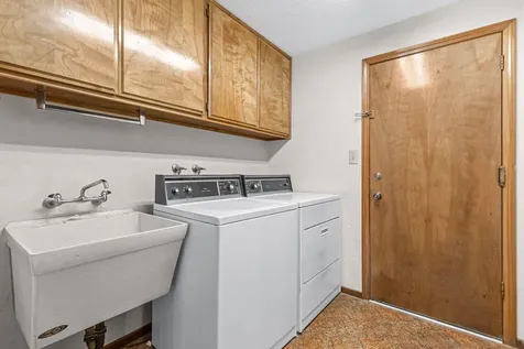 3039 Lazy Creek Drive Medford OR 97504