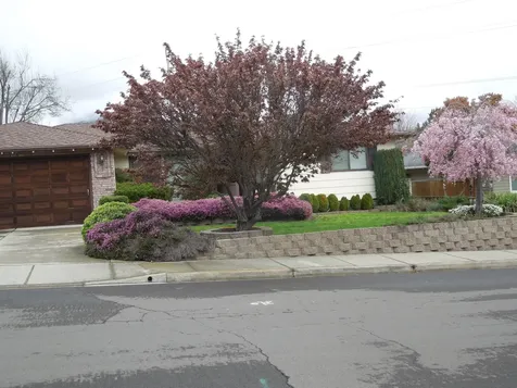 3039 Lazy Creek Drive Medford OR 97504