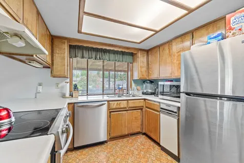 3039 Lazy Creek Drive Medford OR 97504