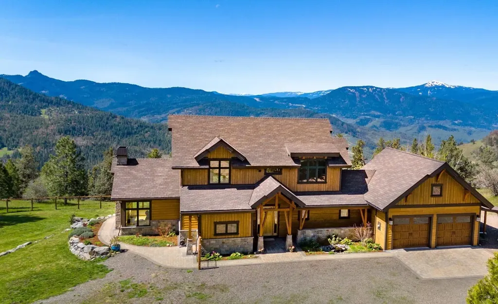 1940 Soda Mountain Road Ashland OR 97520
