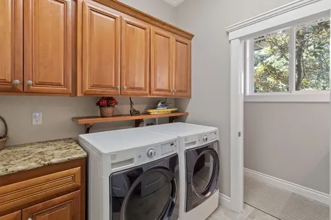 190 Red Rock Lane Grants Pass OR 97527