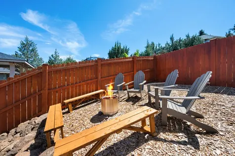 2447 SW Valleyview Drive Redmond OR 97756