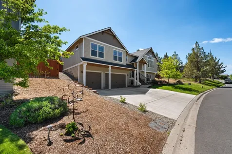 2447 SW Valleyview Drive Redmond OR 97756