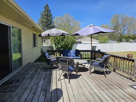 2447 Darrow Avenue Klamath Falls OR 97601