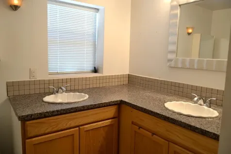 1604 Crown Avenue Medford OR 97504