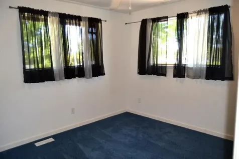 1604 Crown Avenue Medford OR 97504