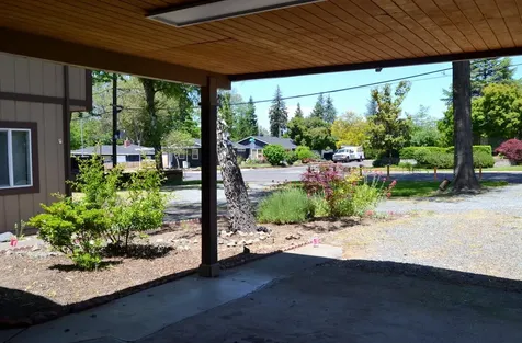 1604 Crown Avenue Medford OR 97504