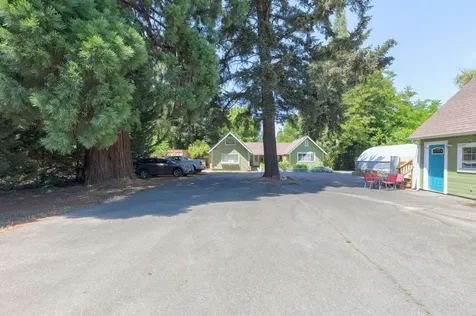 2100 Rogue River Highway Grants Pass OR 97527