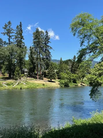 2100 Rogue River Highway Grants Pass OR 97527