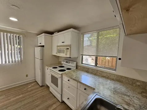 2100 Rogue River Highway Grants Pass OR 97527