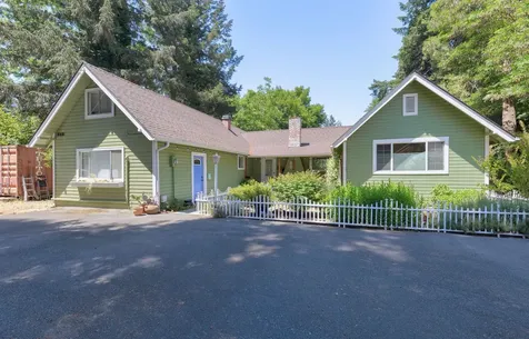 2100 Rogue River Highway Grants Pass OR 97527