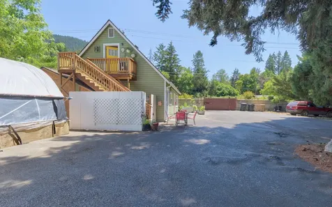 2100 Rogue River Highway Grants Pass OR 97527