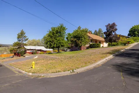 1800 Modoc Street Klamath Falls OR 97601