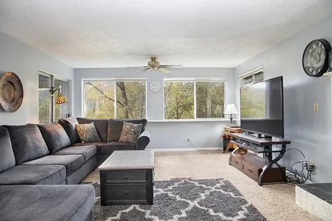 610 Sky Crest Drive Grants Pass OR 97527