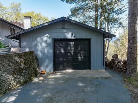 610 Sky Crest Drive Grants Pass OR 97527