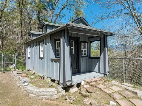 610 Sky Crest Drive Grants Pass OR 97527