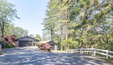 610 Sky Crest Drive Grants Pass OR 97527