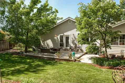1519 Stardust Way Medford OR 97504
