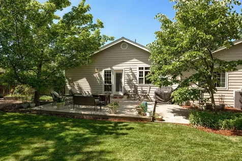 1519 Stardust Way Medford OR 97504