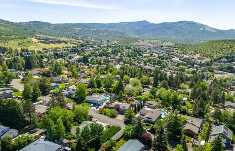 1519 Stardust Way Medford OR 97504