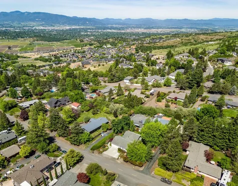 1519 Stardust Way Medford OR 97504