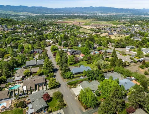 1519 Stardust Way Medford OR 97504
