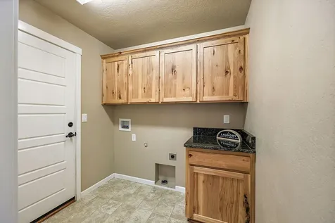 437 SE Cadet Court Grants Pass OR 97527