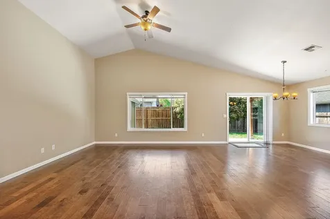 437 SE Cadet Court Grants Pass OR 97527