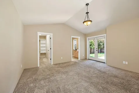 437 SE Cadet Court Grants Pass OR 97527