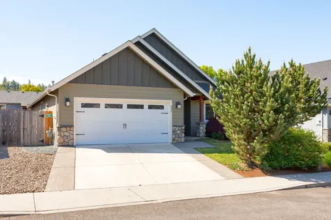 437 SE Cadet Court Grants Pass OR 97527