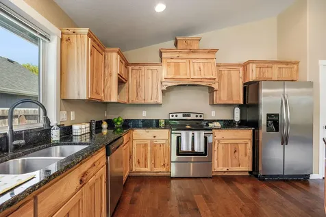 437 SE Cadet Court Grants Pass OR 97527