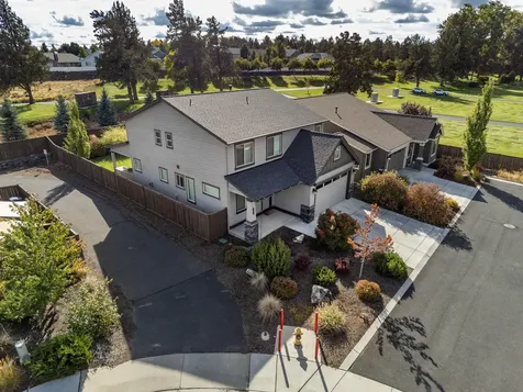 2970 SW Yew Park Lane Redmond OR 97756