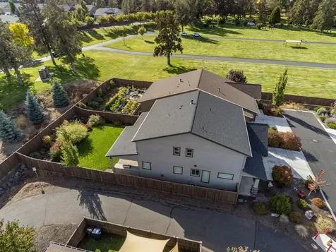2970 SW Yew Park Lane Redmond OR 97756