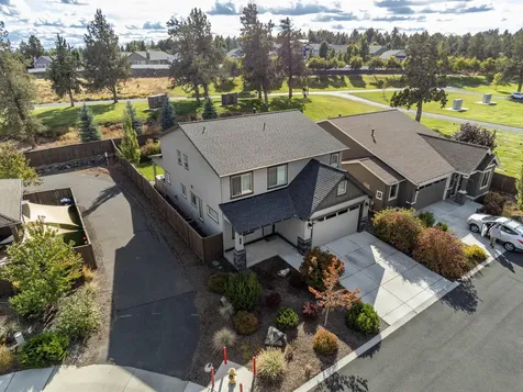 2970 SW Yew Park Lane Redmond OR 97756