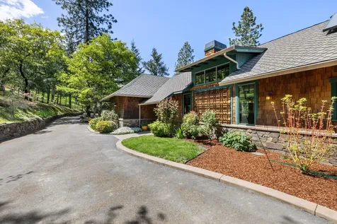6969 Griffin Creek Road Medford OR 97501