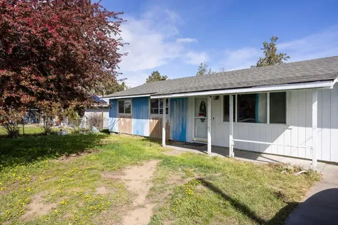 1749 SW Kalama Avenue Redmond OR 97756