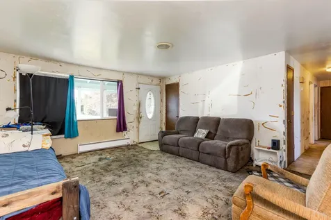 1749 SW Kalama Avenue Redmond OR 97756