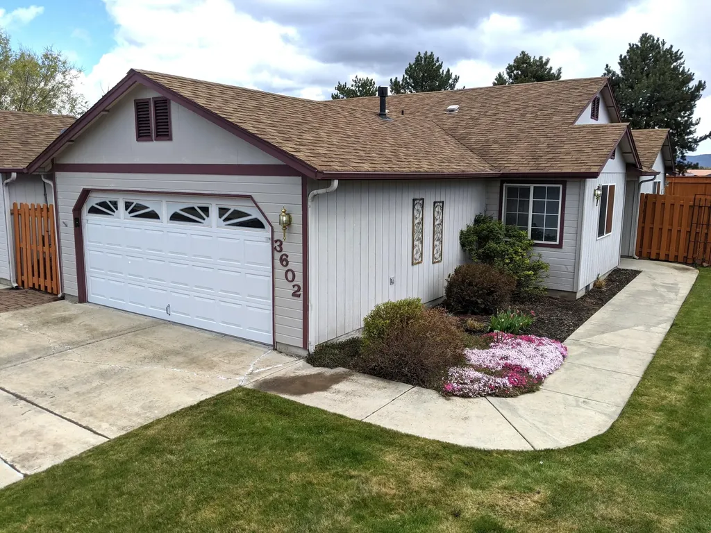 3602 SW Bobby Jones Court Redmond OR 97756