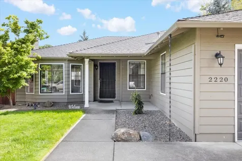 2220 Ridge Way Medford OR 97504