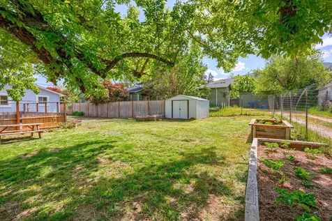219 W Hersey Street Ashland OR 97520