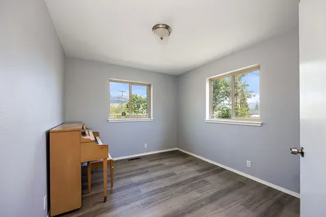 219 W Hersey Street Ashland OR 97520
