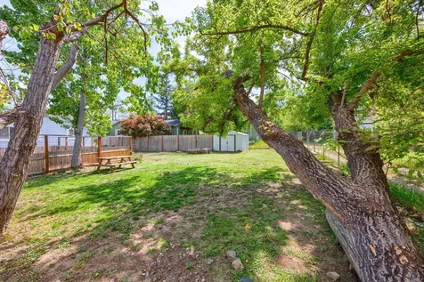 219 W Hersey Street Ashland OR 97520