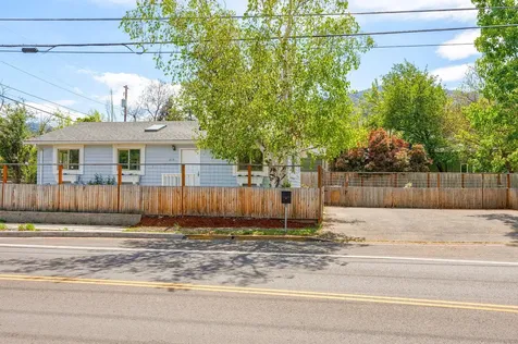 219 W Hersey Street Ashland OR 97520