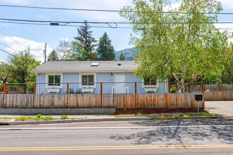 219 W Hersey Street Ashland OR 97520