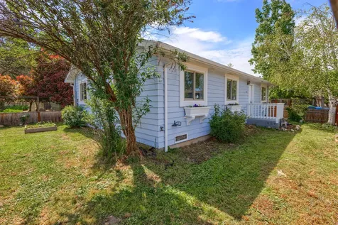 219 W Hersey Street Ashland OR 97520